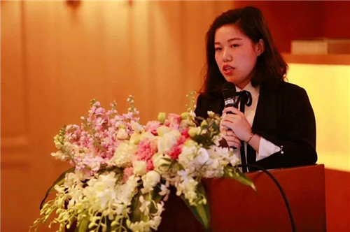 微雕女神关念出席2018年普瑞眼科ICL屈光手术高峰论坛
