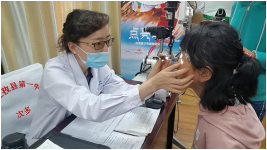 普瑞眼科点亮明眸之西藏孩子说 “长大了要当眼科医生!”