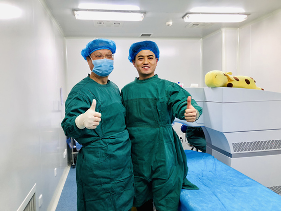 80后新疆一线抗疫医生在武汉普瑞眼科医院获免费近视手术