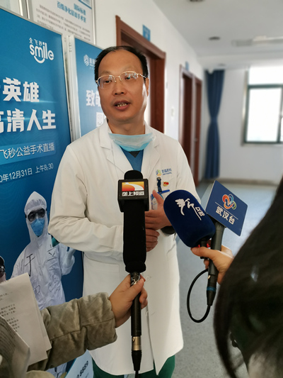 80后新疆一线抗疫医生在武汉普瑞眼科医院获近视手术