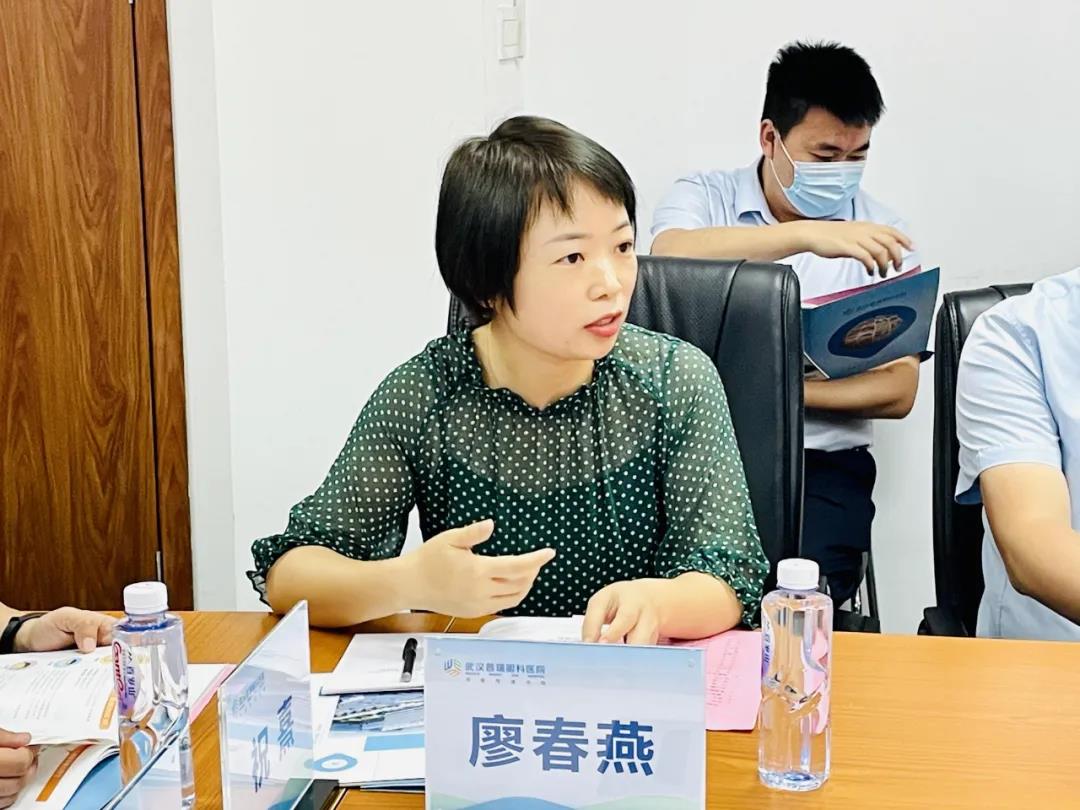 湖北省保险行业协会领导及医管会专家组莅临我院参观指导