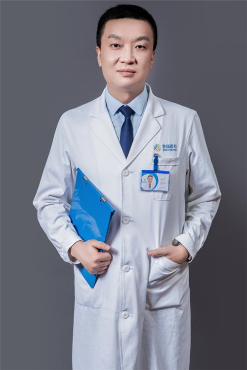 湖北垄上频道燕涛主任话题专访：关注眼健康，远离白内障