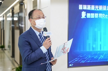 武汉普瑞眼科沈政伟教授做客《健康快车道》科普近视手术