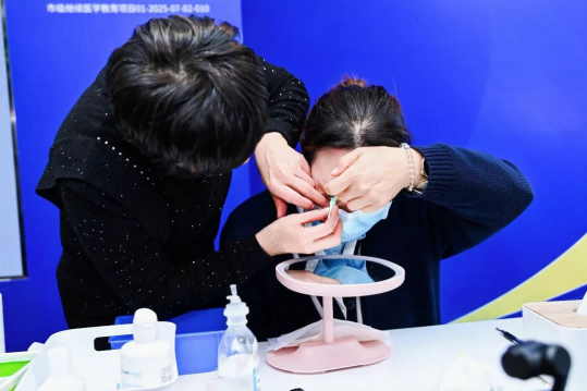 武汉普瑞眼科举办2025高度近视诊疗新进展及近视防控学习班