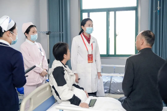 武汉普瑞眼科医院受邀参加2025中国非公立医疗行业发展大会