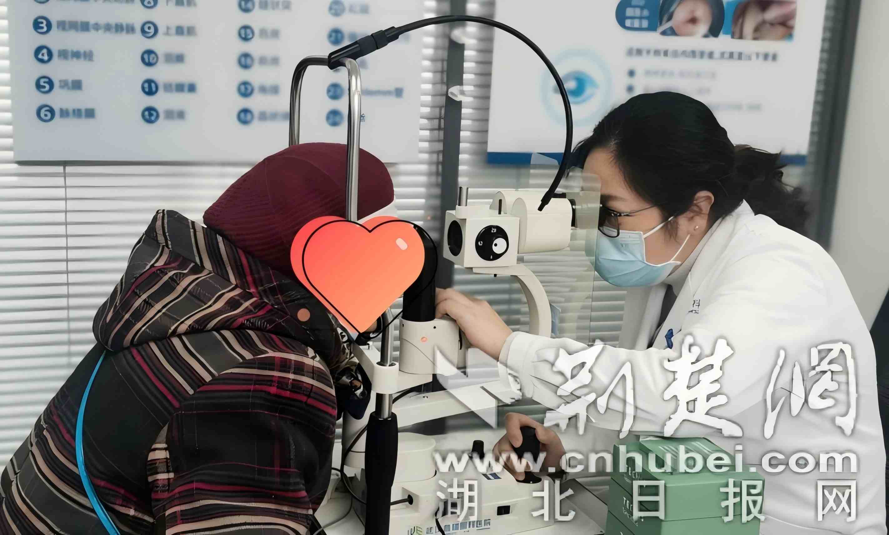 武汉普瑞眼科医院个性化白内障手术助83岁退休教师重获幸福