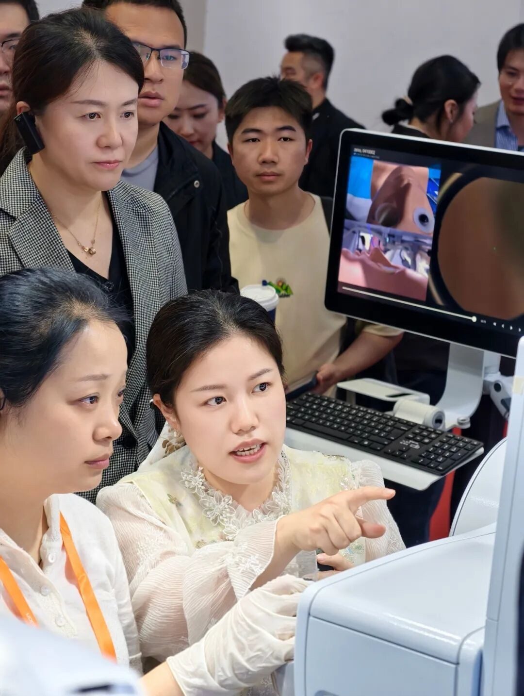 2026COOC丨武汉普瑞眼科关念担任新全飞SMILE pro全国带教专家