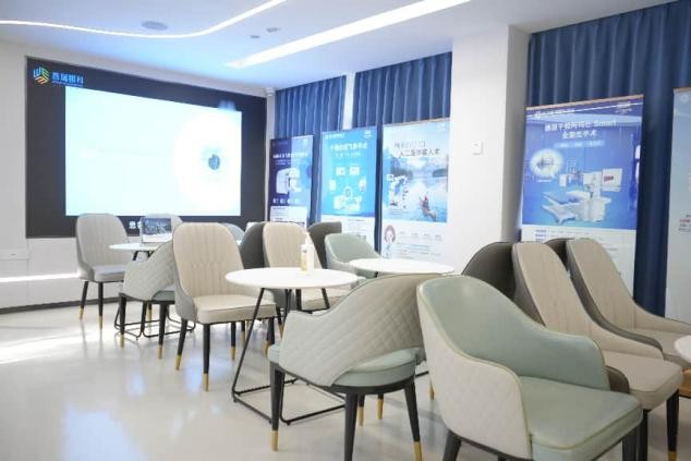 如何白内障？人工晶体怎选？武汉普瑞眼科医院来介绍