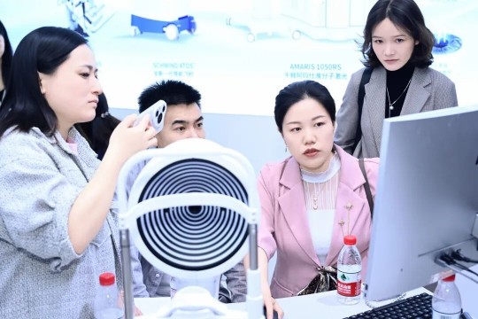 武汉普瑞眼科屈光手术专家团闪耀CCCRS 2026